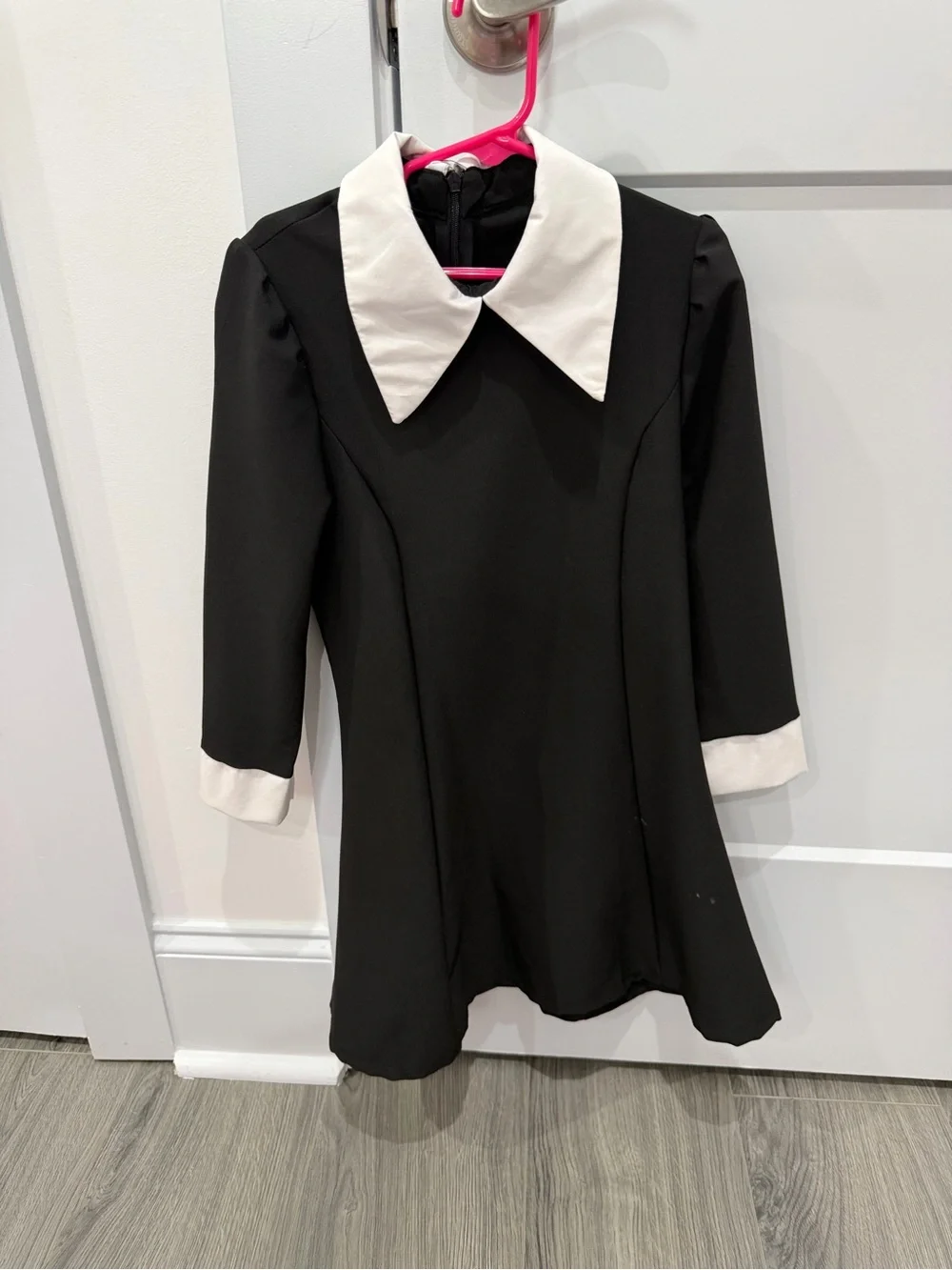 Classic Black and White Girls' Costume Dress with Pointed Collar